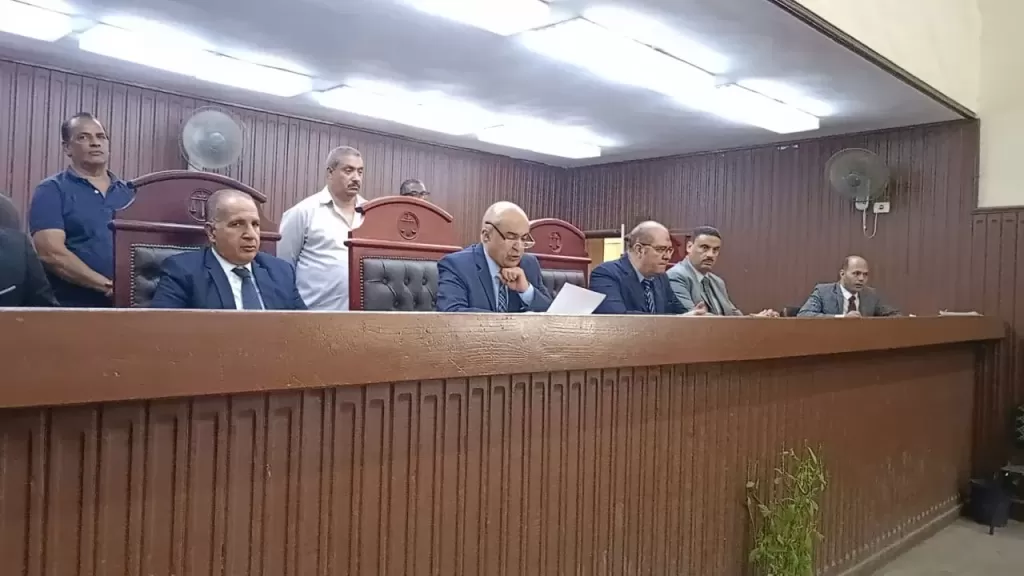 خلافات زوجيه.. تقود صاحب سيبر لطبلية عشماوى لقتله زوجته بشبرا الخيمة