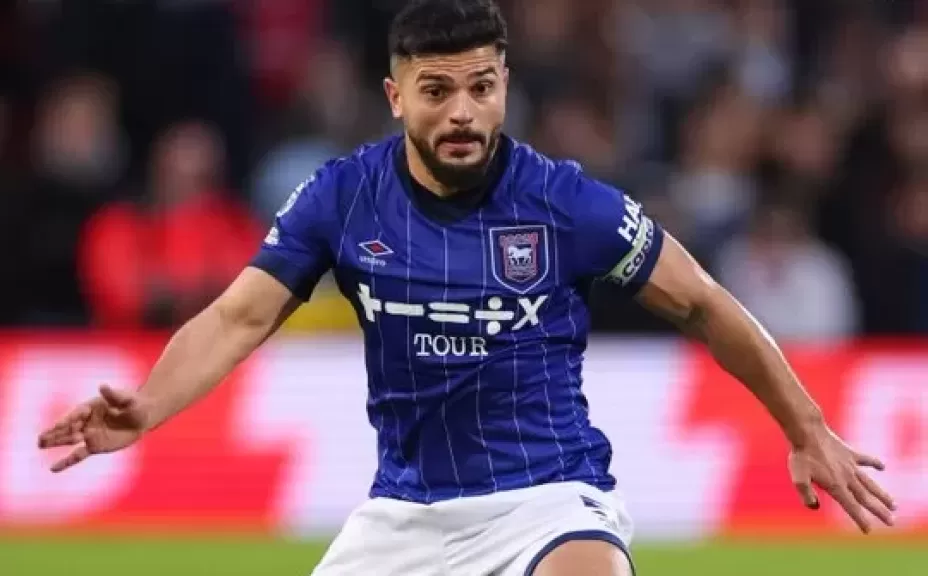 سام مرسي يقود هجوم إيبسويتش تاون ضد برينتفورد بالدوري الإنجليزي