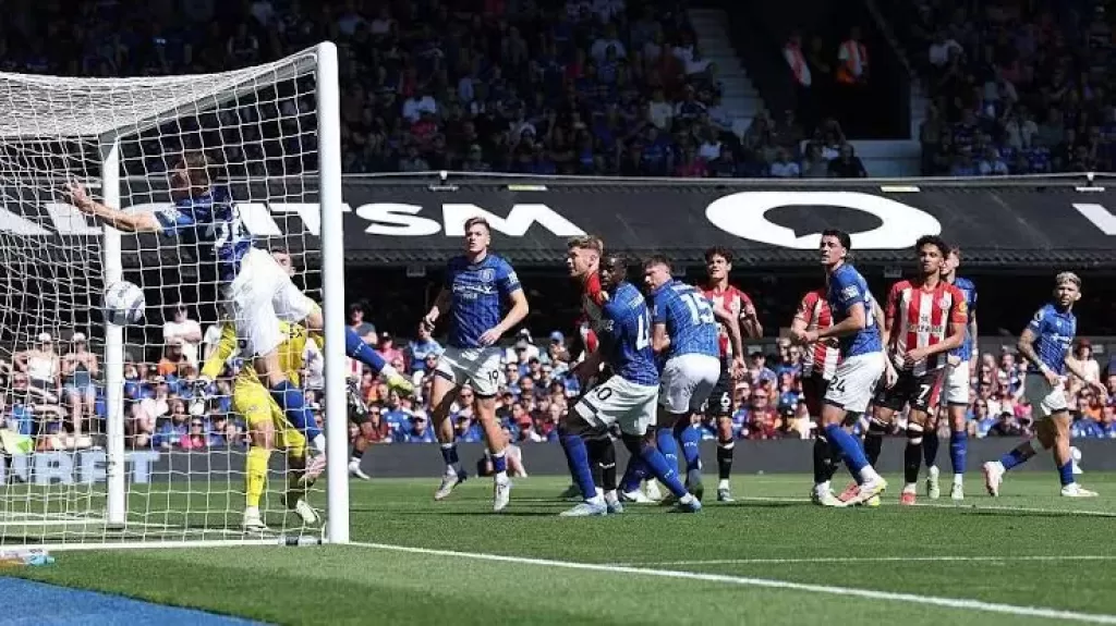 بمشاركة سام مرسي إيبسويتش تاون يخسر 1-0 ضد برينتفورد بالدوري الإنجليزي