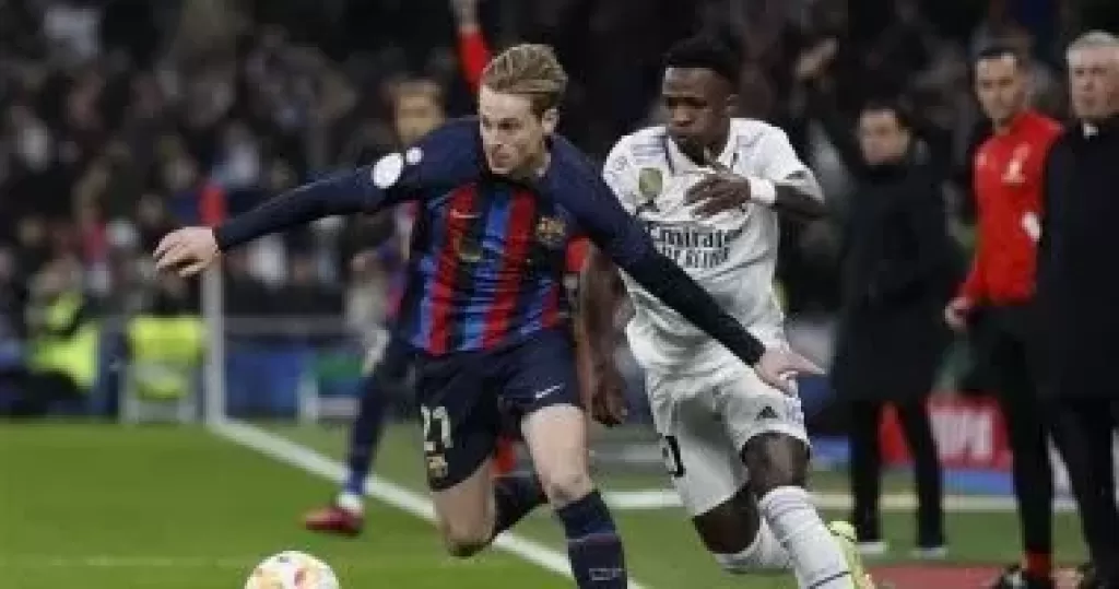 مواعيد مباريات اليوم.. كلاسيكو برشلونة ضد الريال وليفربول مع أرسنال