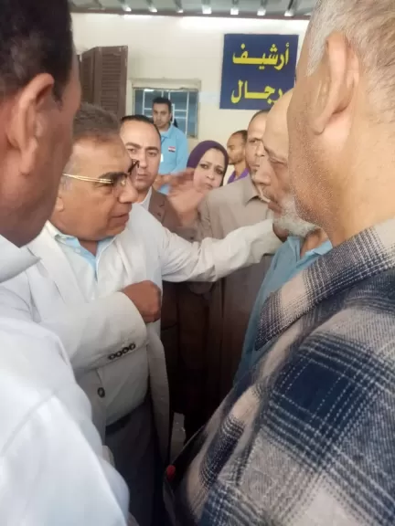 محافظ الدقهلية: إحالة مدير مستشفى التأمين الصحي بجديلة ونائبه للتحقيق وتحريك المدير إلى مكان آخر