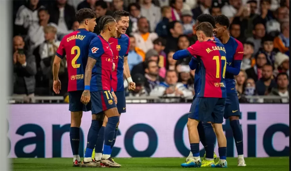 برشلونة يهزم ريال مدريد 4-3 ويقترب من التتويج بالدوري الإسباني