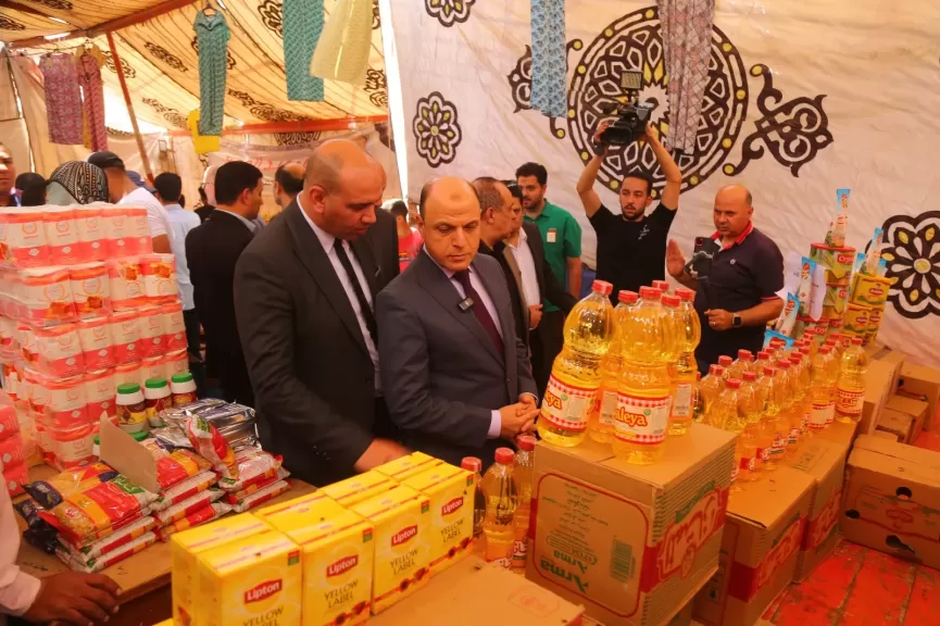 محافظ كفرالشيخ يفتتح سوق «اليوم الواحد» للسلع الغذائية والاستهلاكية بتخفيضات تصل لـ30% ببيلا