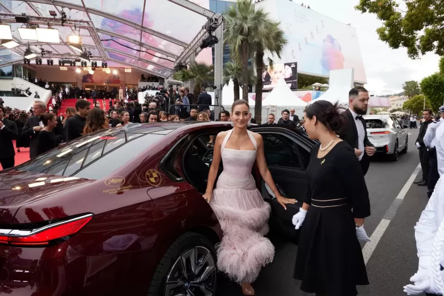 ”أمينة خليل” سفيرةً لـ BMW مصر في مهرجان كان السينمائي الدولي