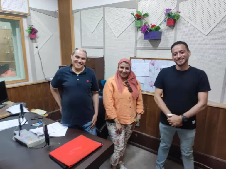 عبر أثير الإذاعة.. أحمد رضا: فن إعادة التدوير هو فن المستقبل.. ويؤكد: ”الوعي البيئي أصبح ضرورة”