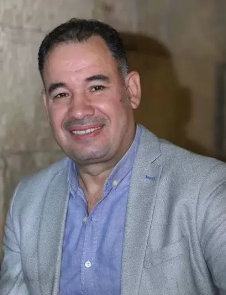 مدير بيت الشعر: الشعر العربي في منعطف مصيري بين الانفتاح والتشظي
