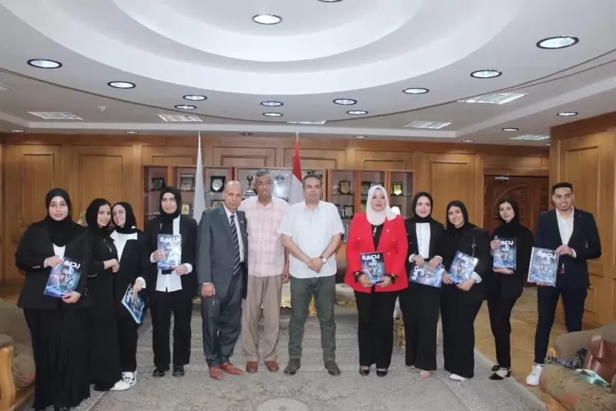 طلاب الإعلام بـ «آداب كفر الشيخ» يبدعون في إنتاج 3 مجلات صحفية
