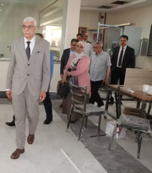 رئيس جامعة المنوفية يتفقد مراكز القياس والتقويم بالمجمع النظري