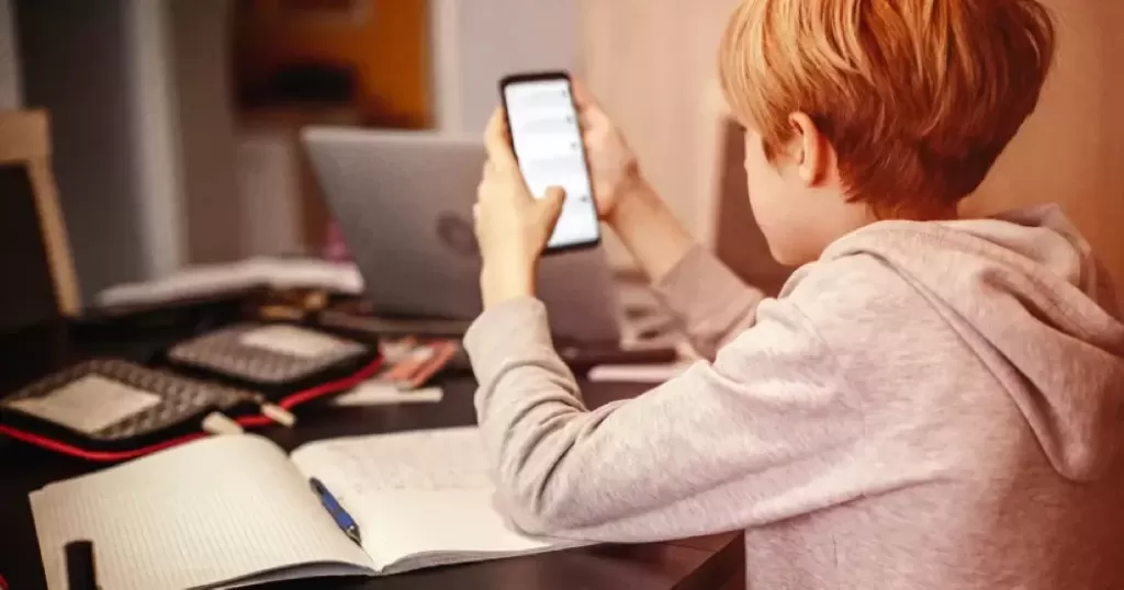 ارتفاع  مستخدمي إنترنت الهاتف المحمول لـ 85 مليون مستخدم خلال فبراير الماضي