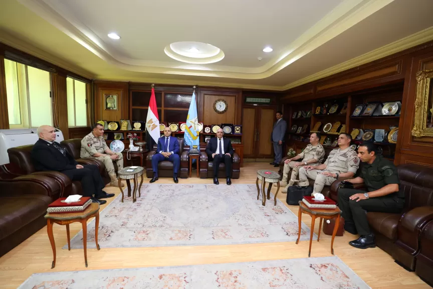 محافظ كفرالشيخ يستقبل مساعد رئيس هيئة عمليات القوات المسلحة في إطار تنفيذ مشروع التدريب العملي المشترك «صقر 150»