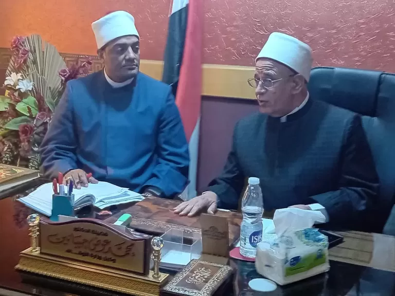 وكيل وزارة الأوقاف   يناقش سبل تطوير العمل باوقاف الدقهلية