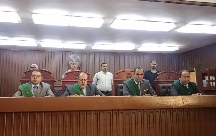 مشادة كلامية.. تقود عامل وشقيقان للسجن المؤبد لقتلهم شخص بشبرا الخيمه
