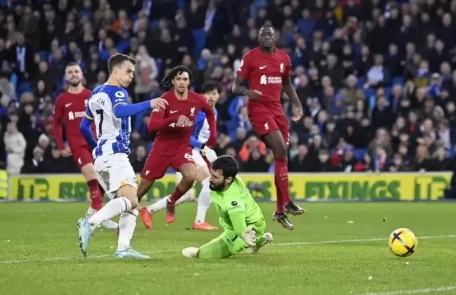 كريستال بالاس يتقدم على ليفربول 1-0 في الشوط الأول
