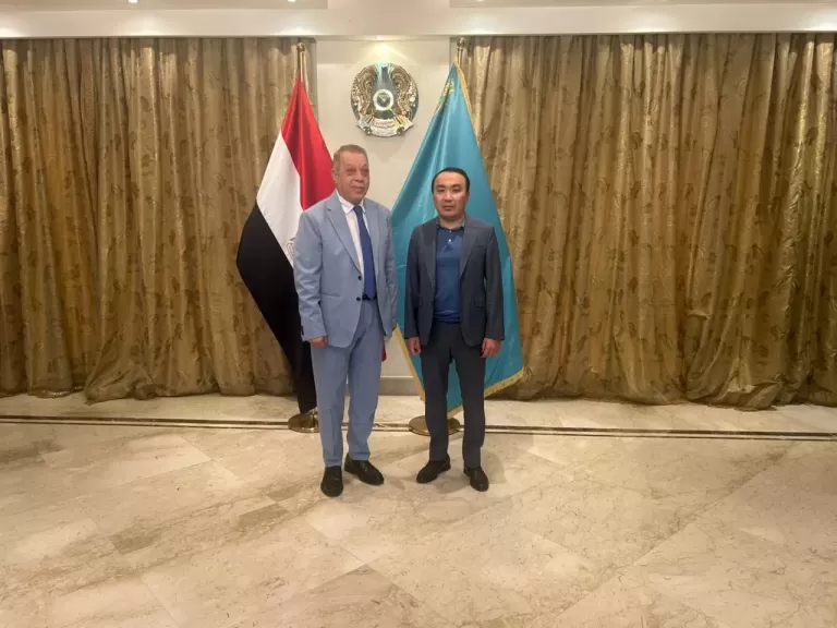 سفير كازاخستان يلتقى النائب أسامة شرشر