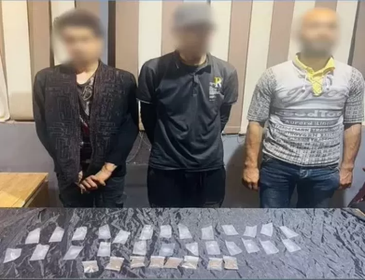 رصدهم فيديو.. ضبط 3 أشخاص تأثير المخدرات داخل أتوبيس بالقليوبية