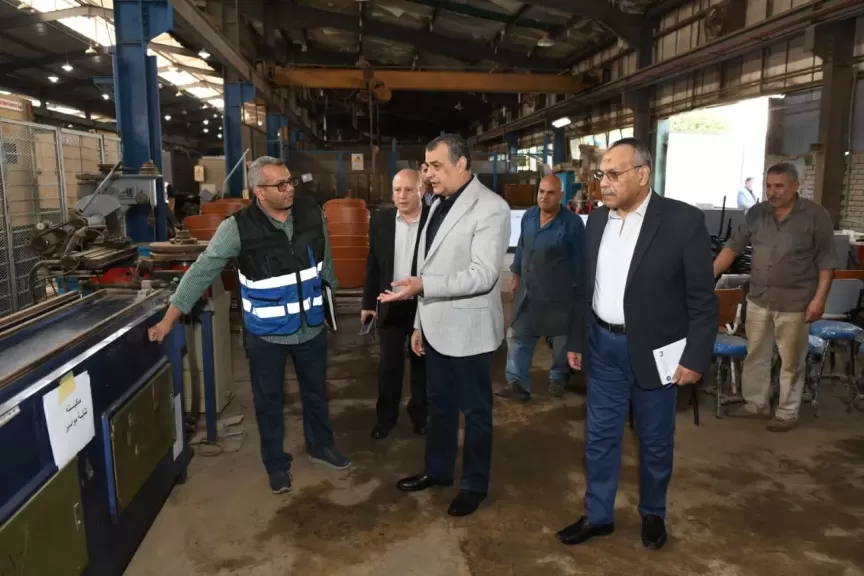 لدعم وتعزيز الاقتصاد القومي..”مصنع 909 الحربى” ينفذ بمنتجاته المشروعات التنموية ويشارك مختلف المعارض المحلية والدولية