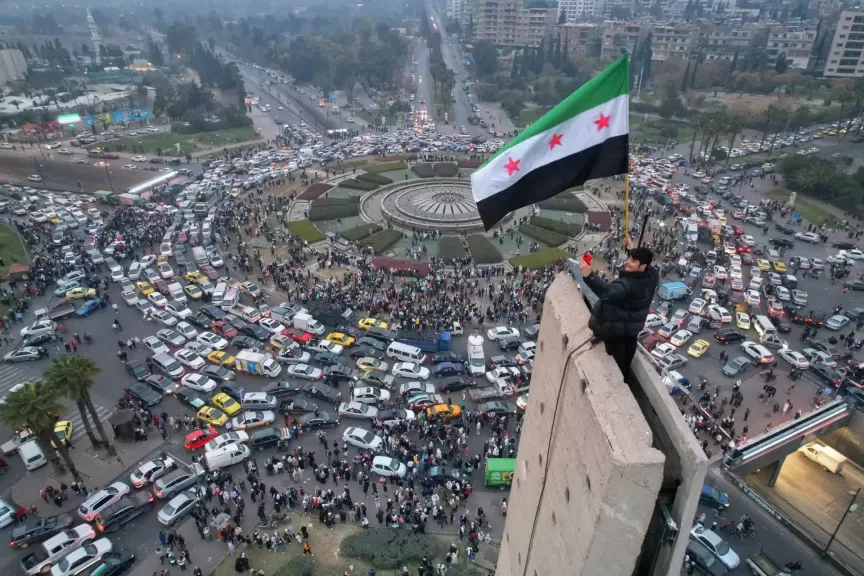 سوريا تدخل عهداً جديداً.. العقوبات الاقتصادية تبدأ في مغادرة دمشق