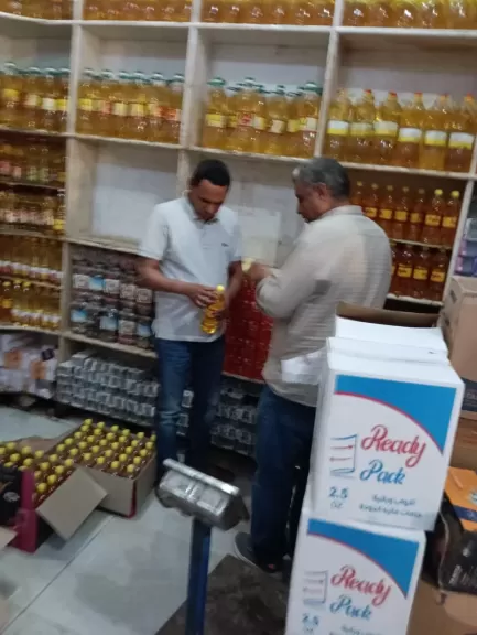 تموين الإسكندرية: ضبط زيت طعام غير صالح للاستهلاك الأدمي