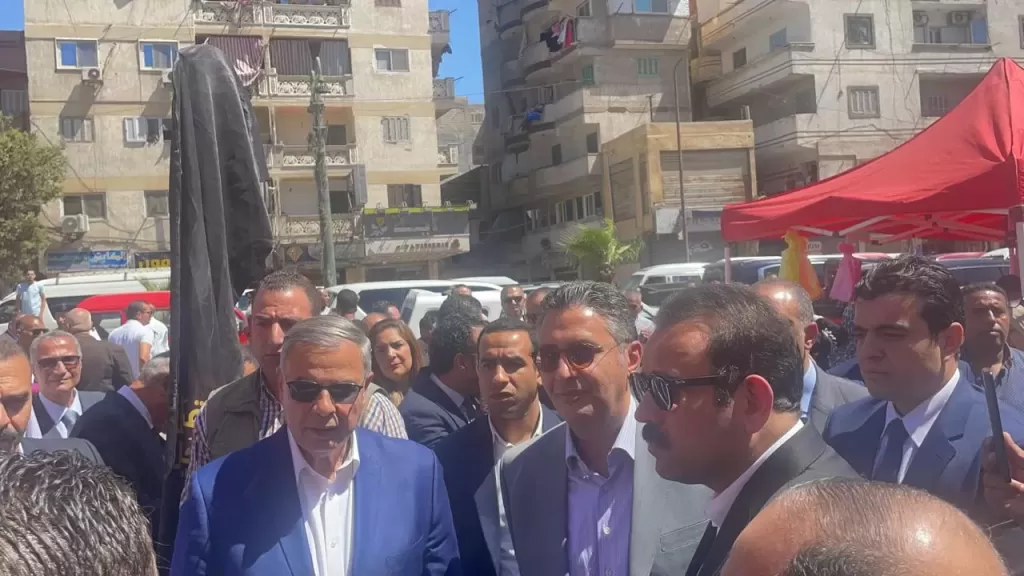 وزير التموين والتجارة الداخلية يتفقد سوق اليوم الواحد بحي العجمي غرب الإسكندرية