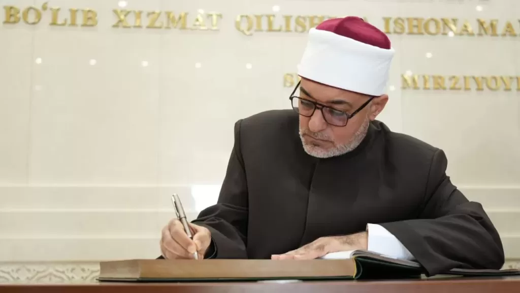 الإفتاء تعلن الأربعاء الأول من شهر ذي الحجة وتهنئ الرئيس