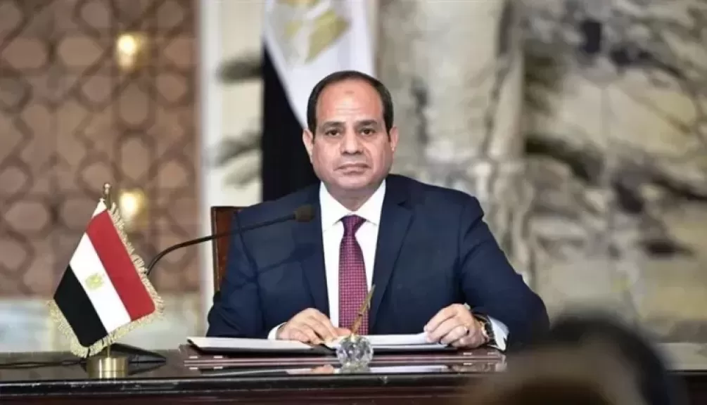 الرئيس السيسي يتابع مستجدات «الرواد الرقميون» مع وزير الاتصالات