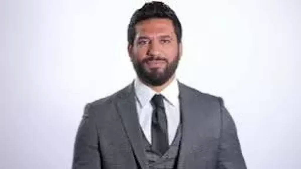 بصورة معبرة ..حسن الرداد يعلن عن أستقبال مولودته ” فادية ”