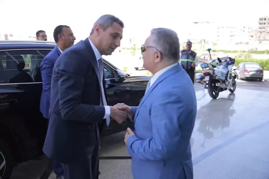 محافظ السويس : يحضر الإجتماع الشهري  لمجلس جامعة السويس