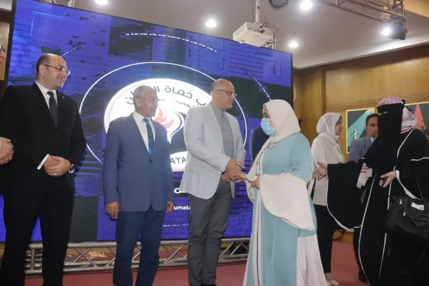 وسط أجواء مبهجه.. محافظ القليوبية يسلم أجهزة كهربائية لـ150 عروسة من الأُسر الأولى بالرعاية بالمحافظة