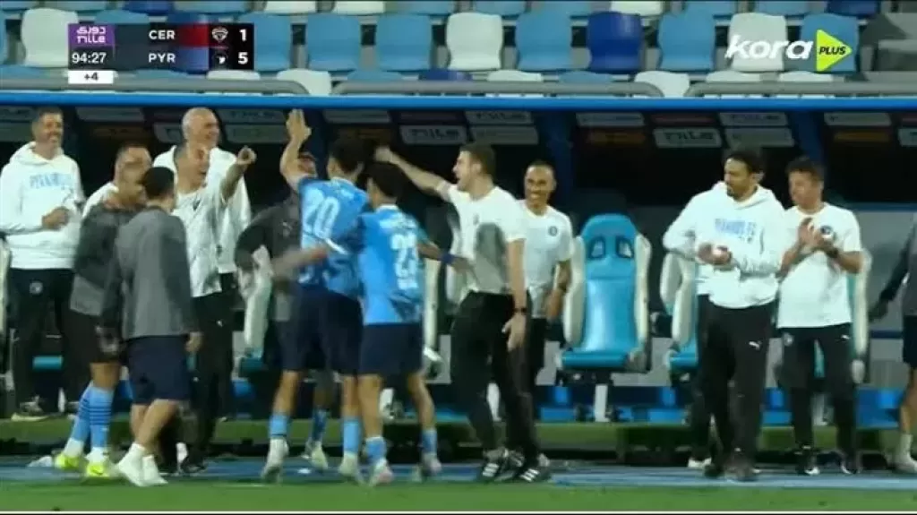 رغم تتويج الأهلي رسميا.. بيراميدز يحتفل بعد الفوز على سيراميكا