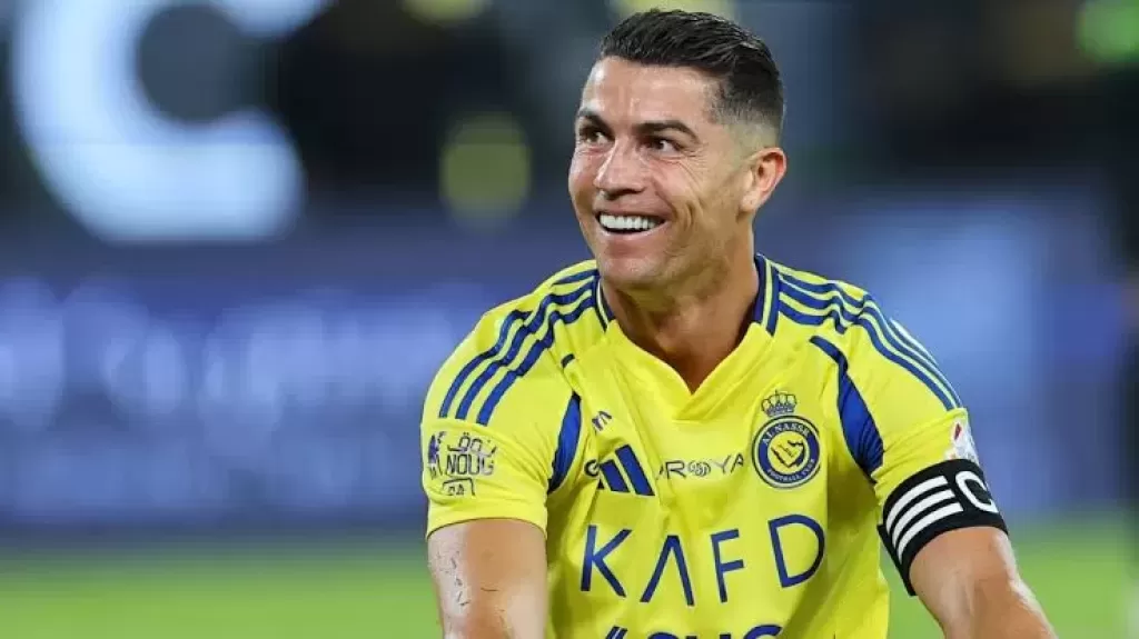 الهلال يقترب من الإعلان عن صفقة كريستيانو رونالدو
