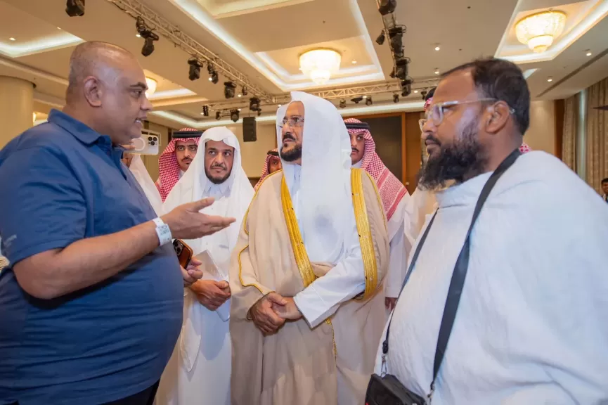 وزير الشؤون الإسلامية السعودي يتفقد مقار ضيوف برنامج خادم الحرمين الشريفين بالعاصمة المقدسة