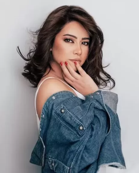كلاكيت تاني مرة،، استدعاء ”شيرين عبد الوهاب” لسماع أقوالها في اتهامها بسب وقذف مدير صفحاتها