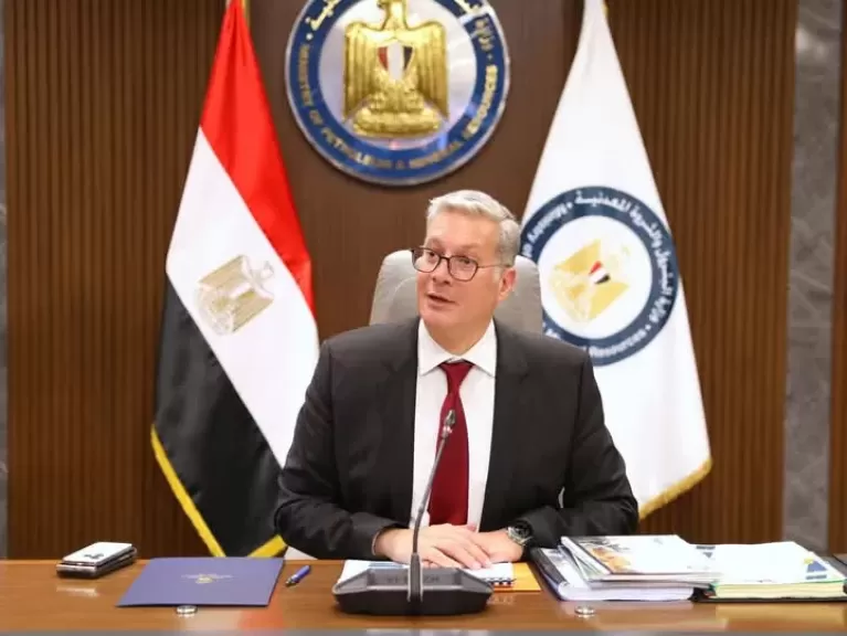 وزير البترول يعلن حركة تنقلات وتكليفات رؤساء الشركات ومديري عمليات خلال ساعات