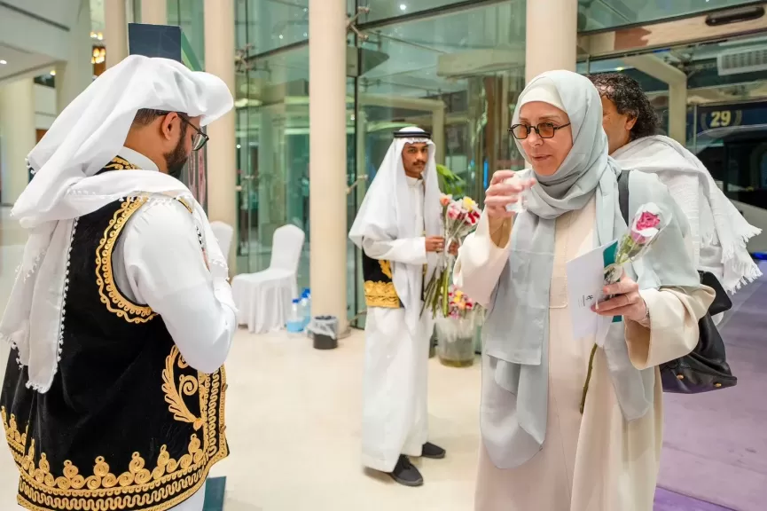 ”الشؤون الإسلامية” تعلن استقبال 1300 حاج وحاجة من ضيوف برنامج خادم الحرمين من 100 دولة وصلوا مقر إقامتهم بمكة