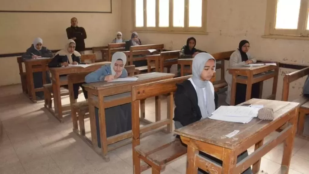 في 732 لجنة...انطلاق امتحانات الدور الثاني للشهادة الإعدادية في القاهرة