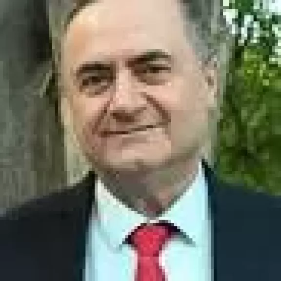 وزير الدفاع الإسرائيلي يتوعد حماس بغض النظر عن المفاوضات