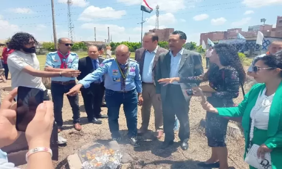 سفير إندونيسيا يشهد انطلاق ”لقاء الصداقة الكشفي الأول” خلال زيارته لشركة غزل المحلة