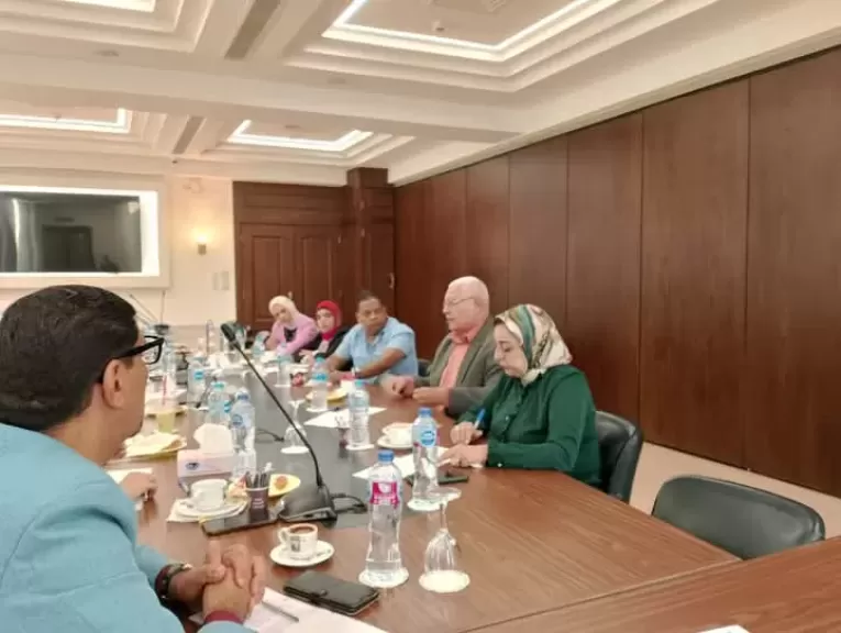 تجارية الإسكندرية تقترح إطلاق برنامج ”عودة المرأة لسوق العمل”