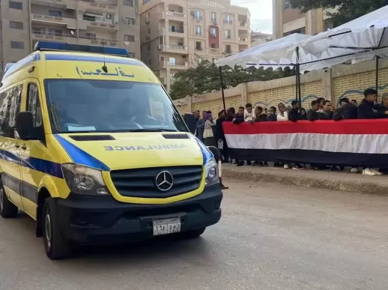 بسبب تعثرها في امتحان الجبر.. طالبة بالإعدادية تلقي بنفسها من الطابق الثاني بالغربية