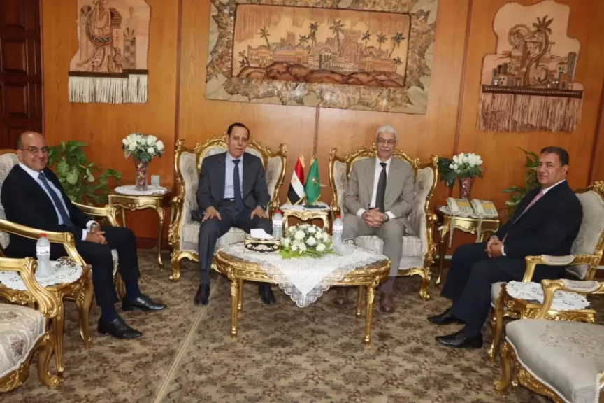 رئيس جامعة المنوفية يستقبل رئيس محكمة شبين الكوم الابتدائية للتهنئة بعيد الأضحي المبارك