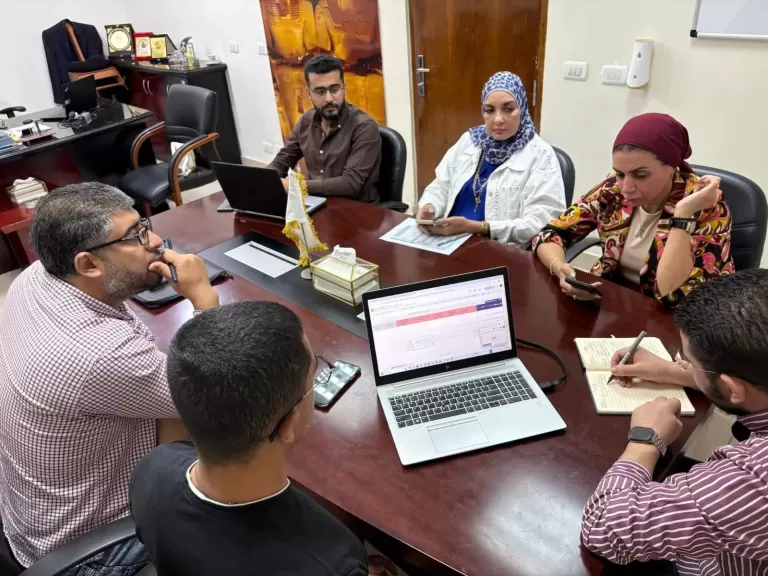 انعقاد الإجتماع  اليومي لمديرى الإدارات الفنية بفرع الهيئة للرعاية الصحية بجنوب سيناء