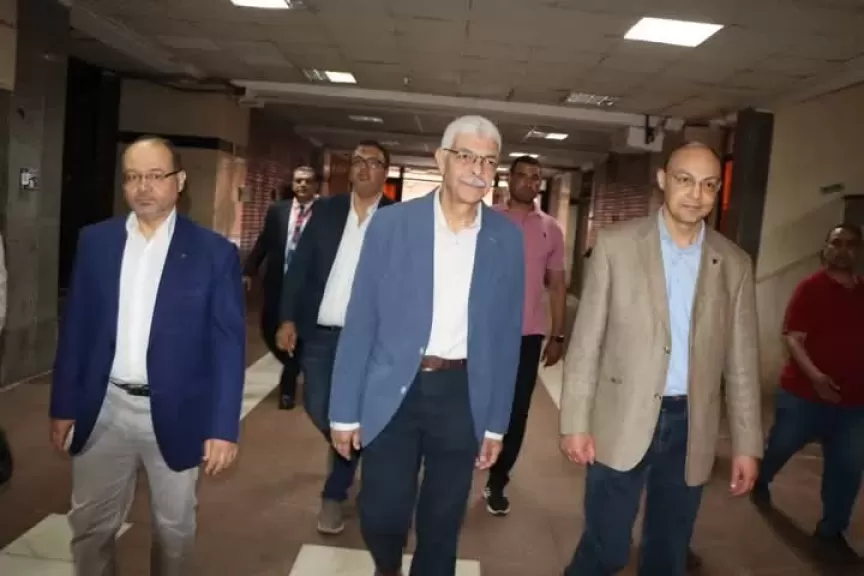 رئيس جامعة المنوفية يتفقد المستشفيات الجامعية في اول  ايام  عيد الأضحى المبارك ويهنئ الأطقـم الطبية