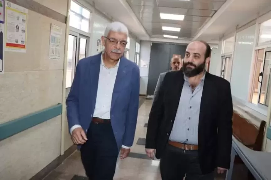 رئيس جامعة المنوفية يتفقد معهد الأورام ويقدم التهنئة للأطقم الطبية والعاملين المكلفين بأعمال النوبتجيات