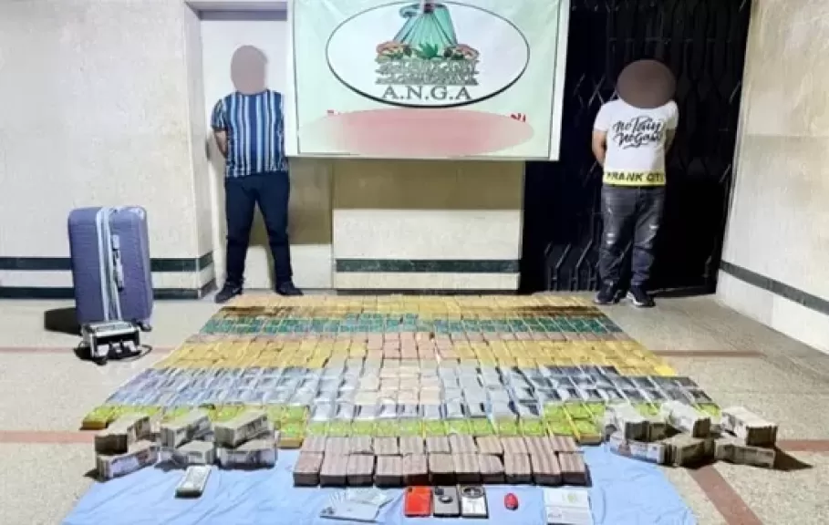 ضبط عناصر بؤر إجرامية من متجري المواد المخدرة والأسلحة النارية في سوهاج