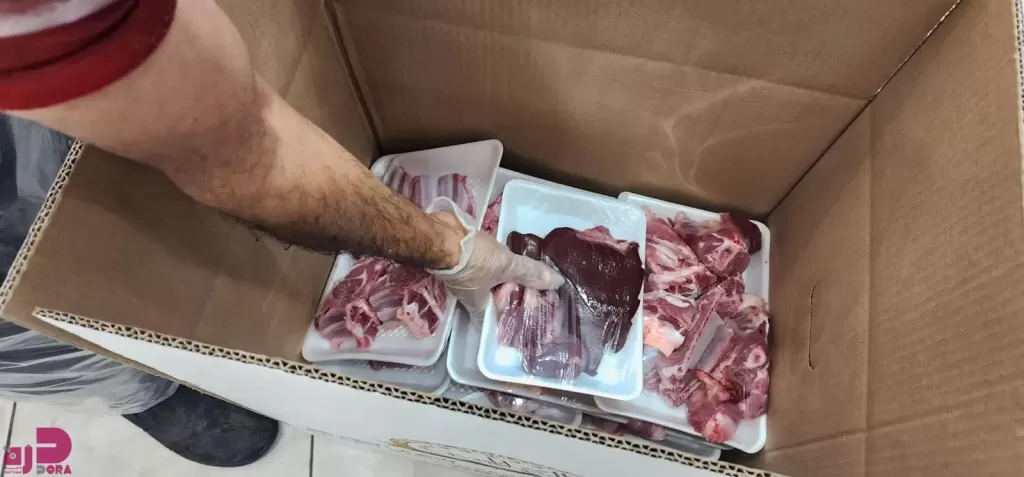 هل يجوز توزيع لحوم صكوك الأضاحي من ذبائح مختلفة؟.. الإفتاء تجيب