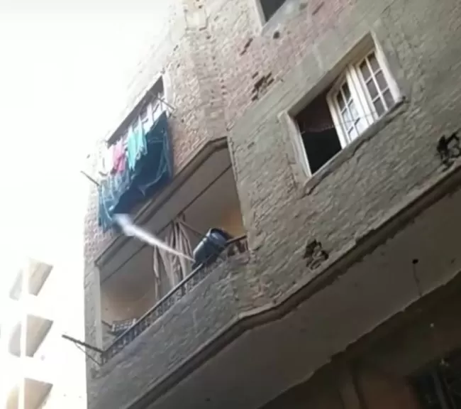 «رفضت إعطاءه الطعام».. مدمن يحاول تفجير منزل جارته في الوراق