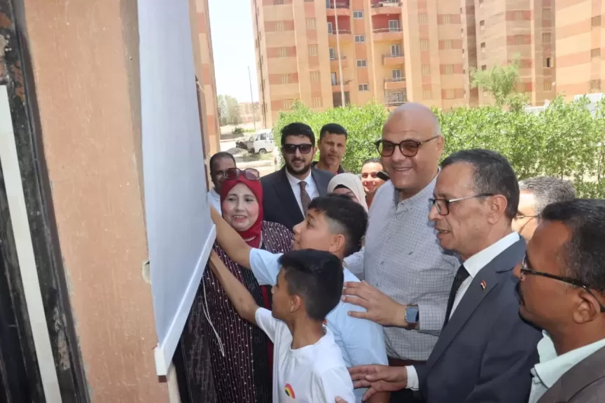 محافظ القليوبية يفتتح مخبزاً نصف آلياً جديداً لخدمة سكان الإسكان الاجتماعي بالخانكة