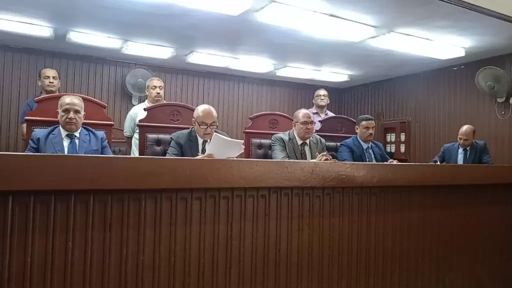 المشدد 6 سنوات لعامل بمصنع وغرامة 100 ألف جنيه لاتجاره في الهيروين بشبرا الخيمة