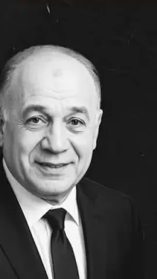دموع الفرح تحولت إلى مأساة.. وفاة والد عروس أثناء حفل زفافها بالمحلة