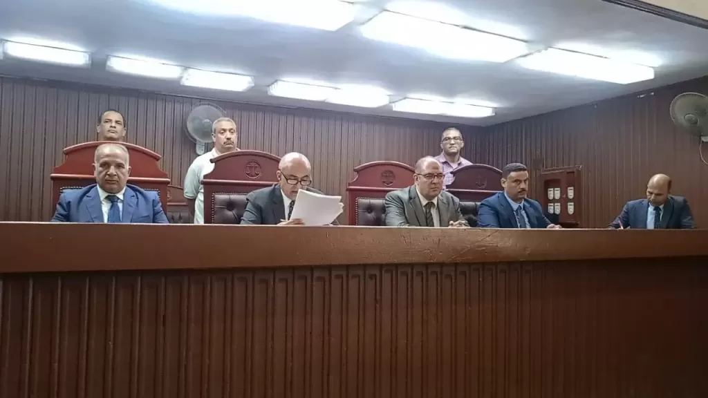 المشدد 6 سنوات لعامل لإتجاره في المخدرات وحيازة سلاح نارى بشبرا الخيمه